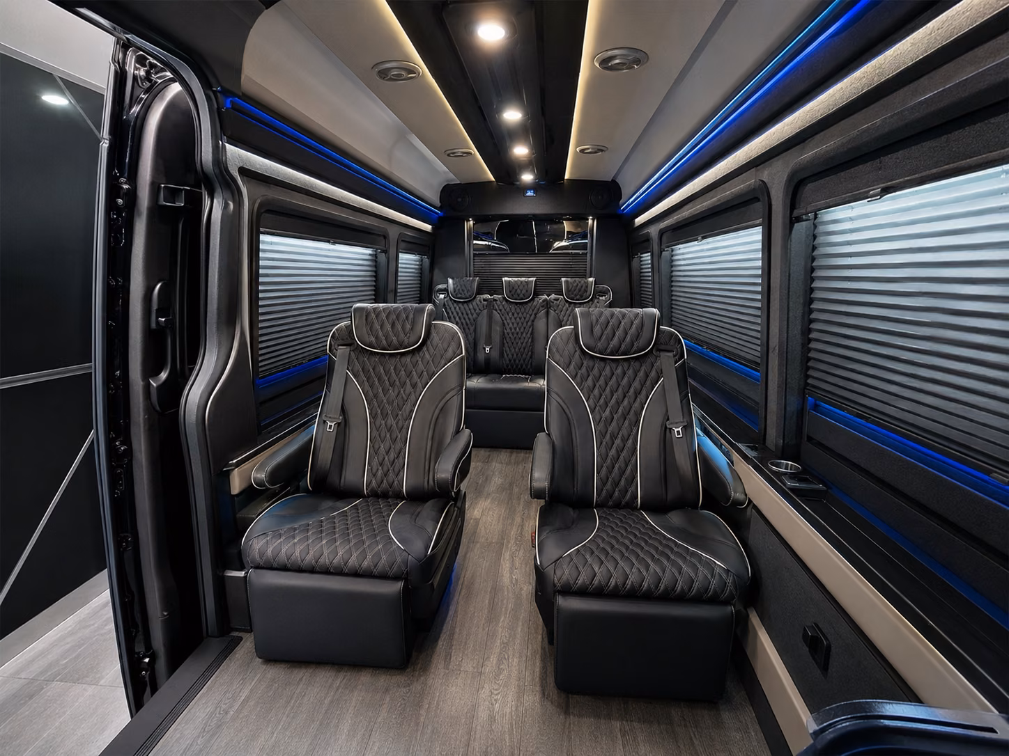 torrance airport shuttle buses for employees
