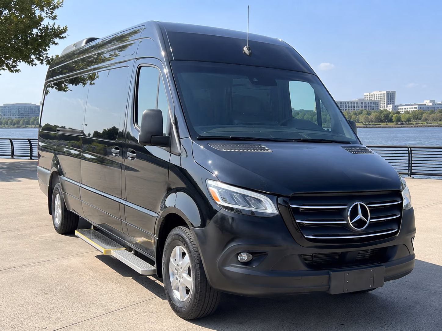 torrance parking shuttle and park and ride bus rentals
